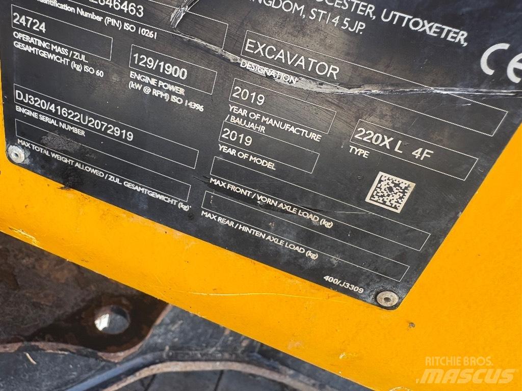 JCB 220X حفارات زحافة