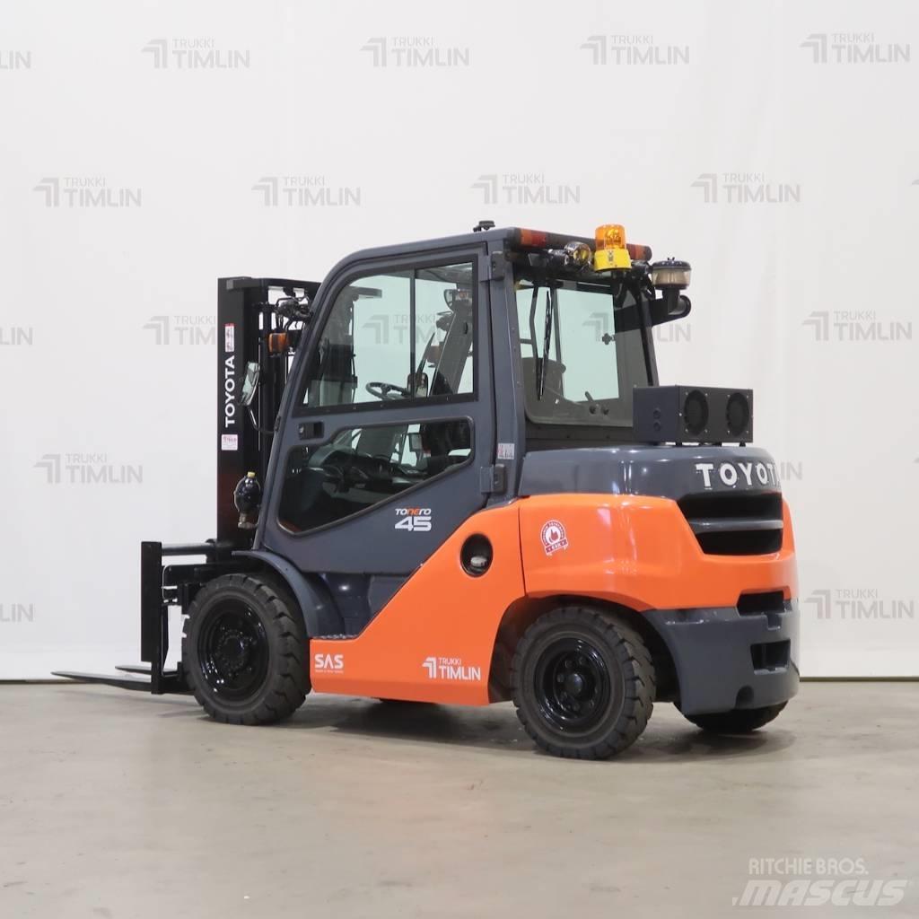 Toyota 40-8FD40N شاحنات الديزل