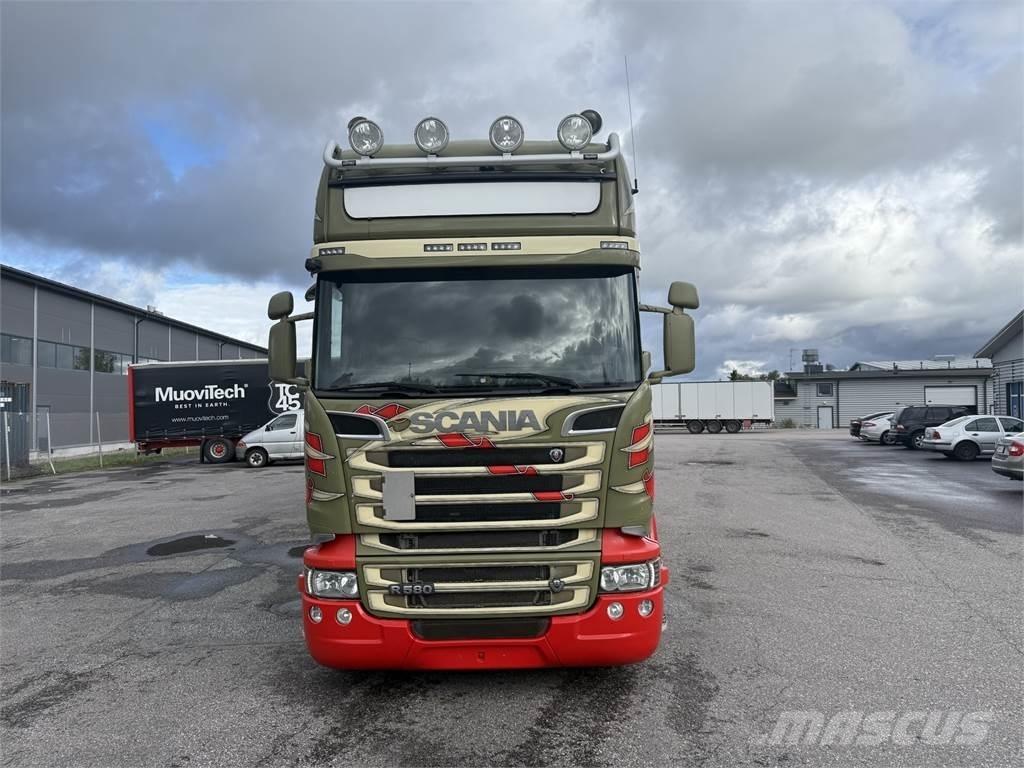 Scania R580 8X2 شاحنات ذات هيكل صندوقي