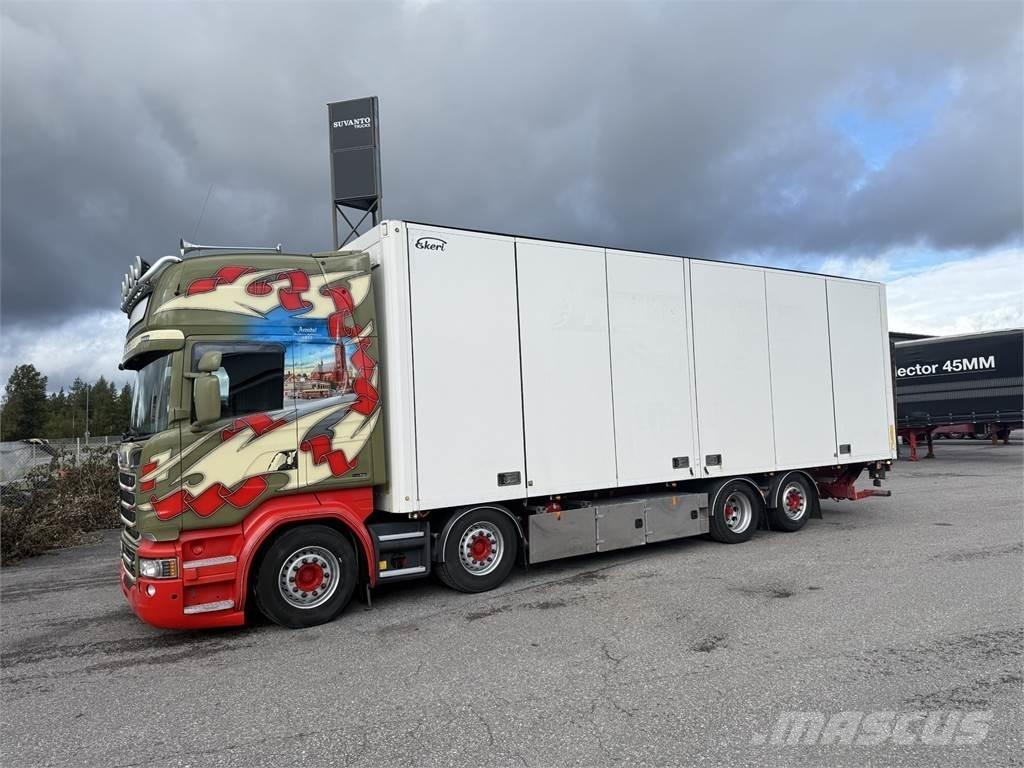 Scania R580 8X2 شاحنات ذات هيكل صندوقي