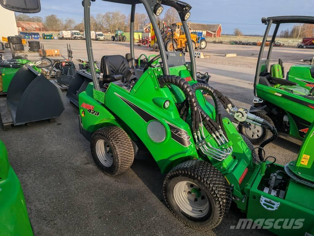 Avant 423 لوادر انزلاقية التوجيه