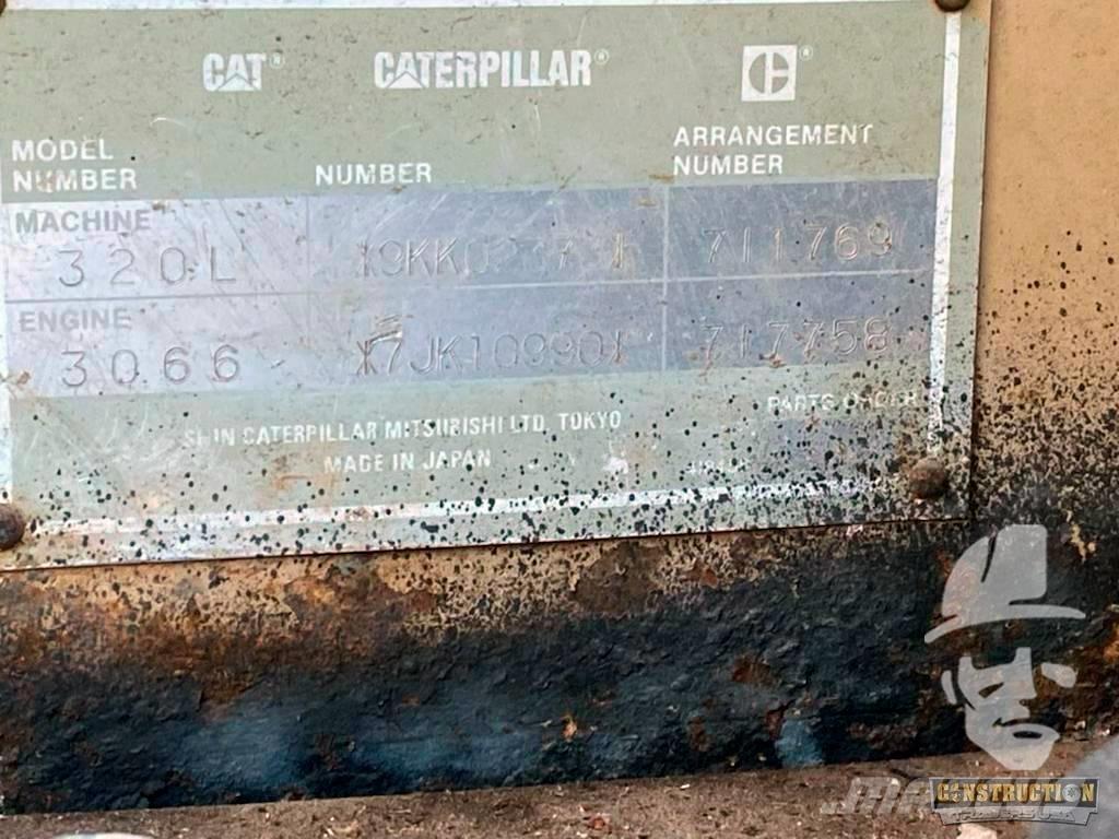 CAT 320 L حفارات زحافة