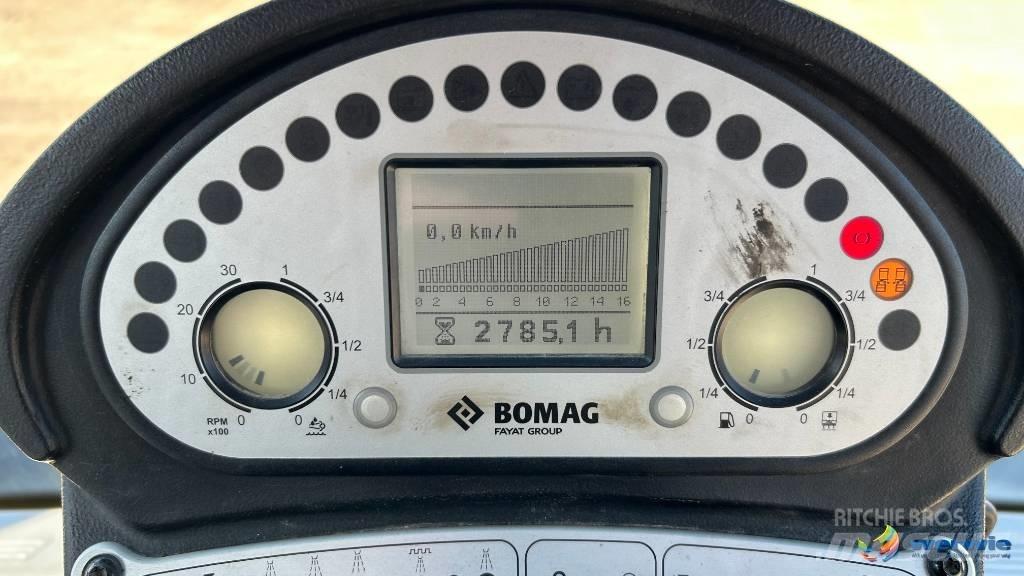Bomag BW 161 AD-5 مداحل ثنائية الاسطوانة