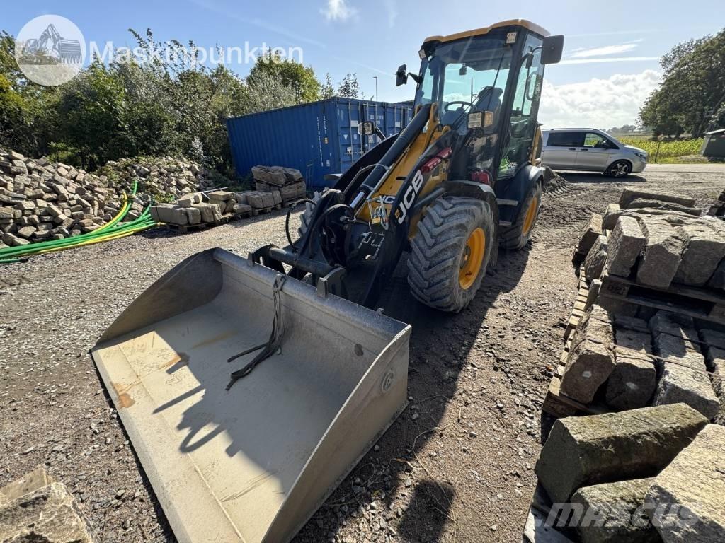 JCB 409 لوادر بعجل
