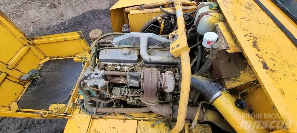 Volvo A 25 C 6x6 ساحبات مفصلية