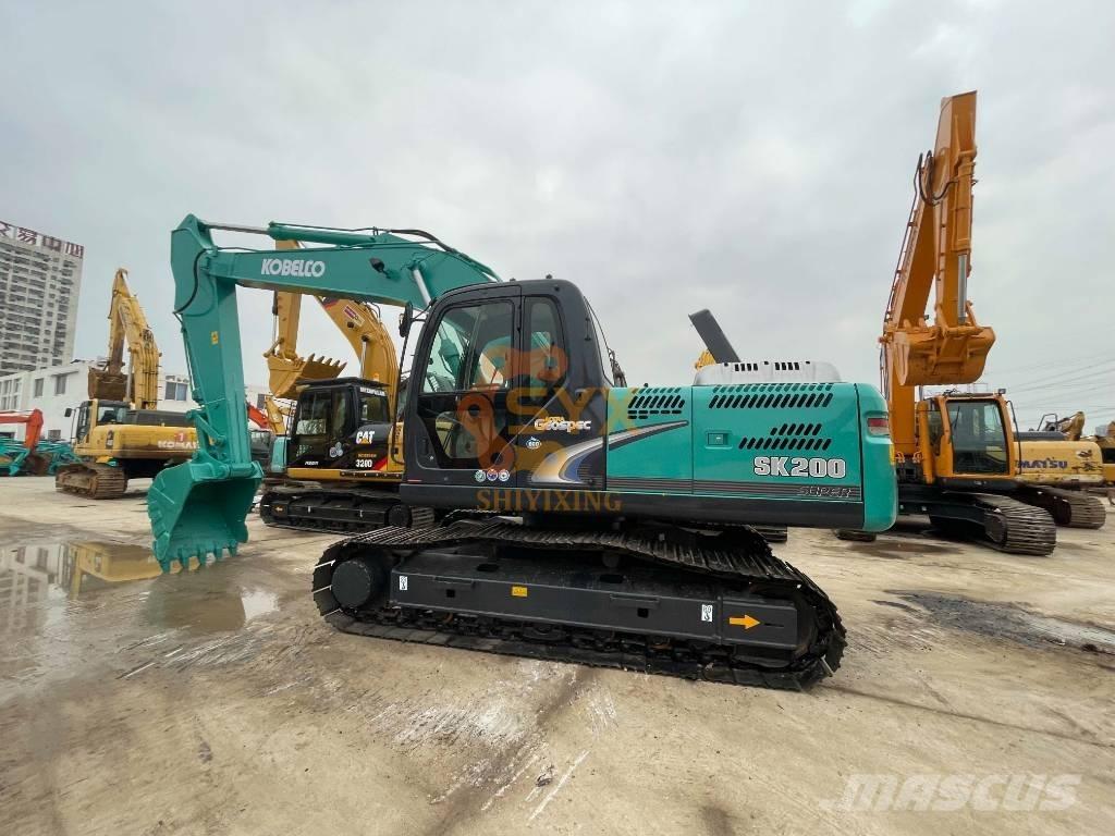 Kobelco SK 200-8 حفارات زحافة
