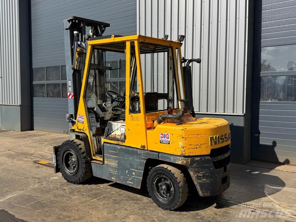 Nissan WGF03A45U شاحنات ذات رافعات شوكية - أخرى