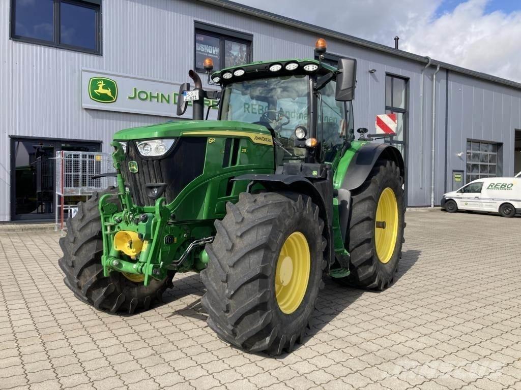 John Deere 6R215 الجرارات