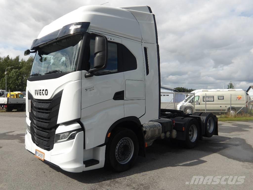 Iveco AS 440 ST وحدات الجر