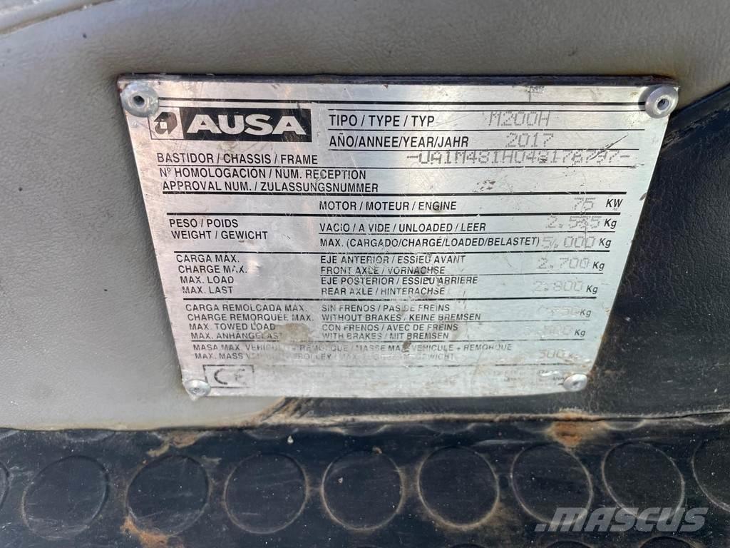 Ausa M200H 4X4 ماكينات منفعة عامة