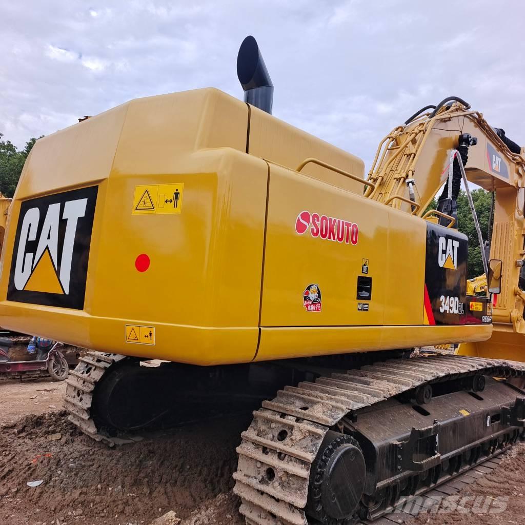 CAT 349 E حفارات زحافة