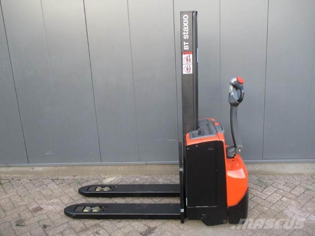 BT SWE 080L معدات التكديس الجوالة