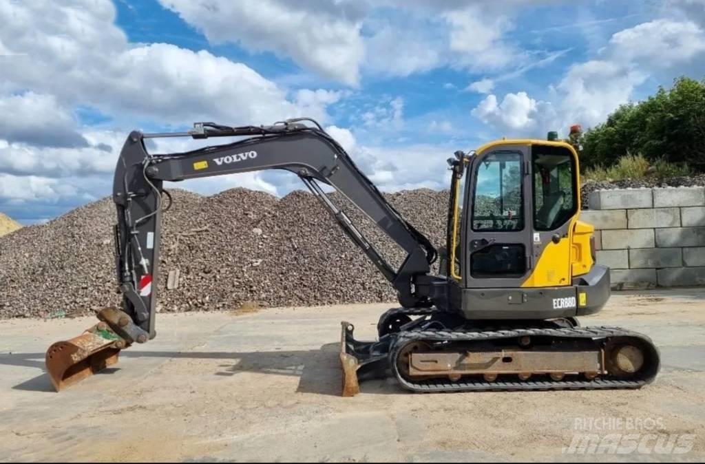 Volvo ECR 88 D حفارات زحافة