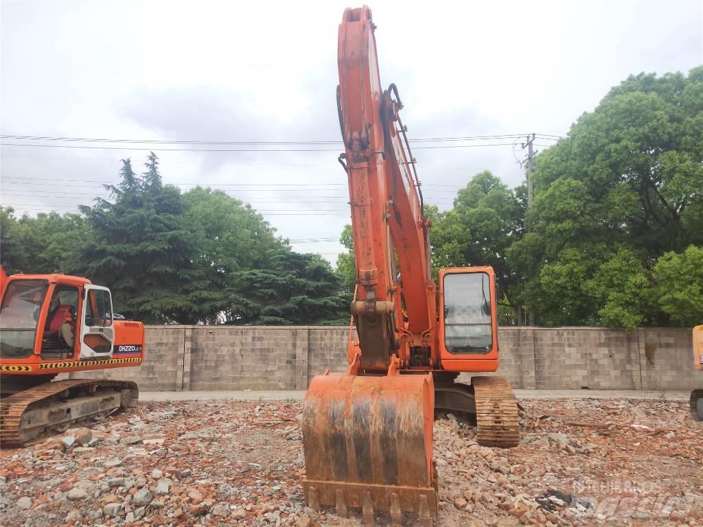 Doosan DH 220 LC-7 حفارات زحافة