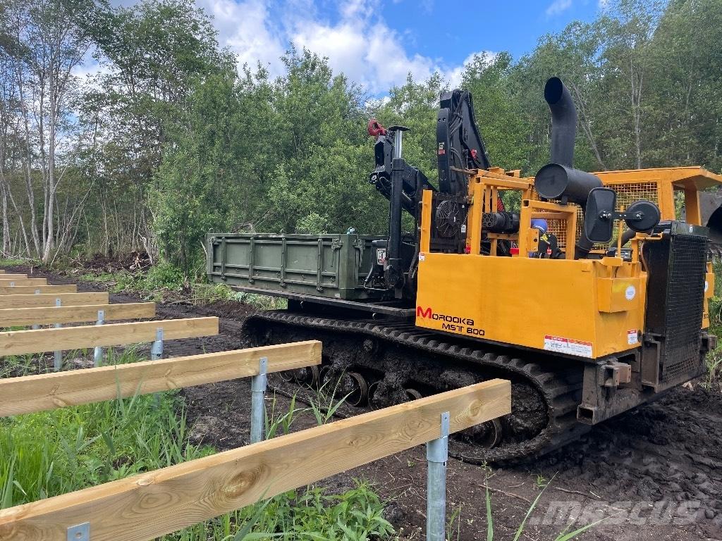 Morooka MST 800 عربات نقل قلابة مجنزرة