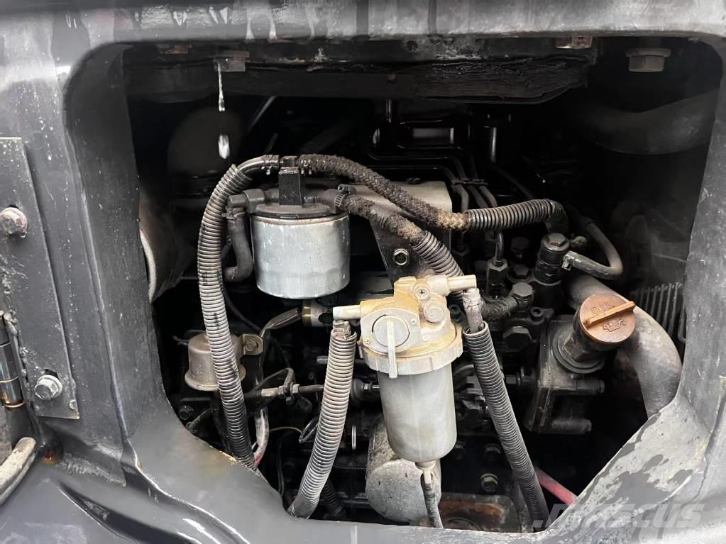 Komatsu PC 35 MR حفارات صغيرة أقل من 7 طن (حفارات صغيرة)