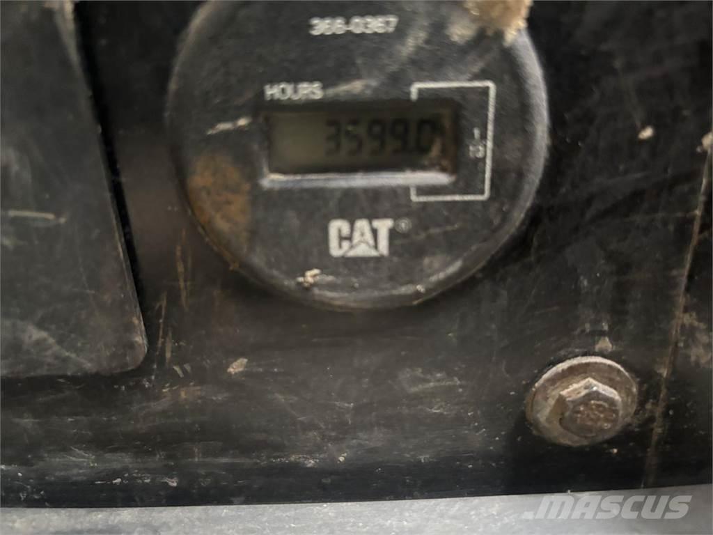 CAT 308E2CR حفارات بعجل