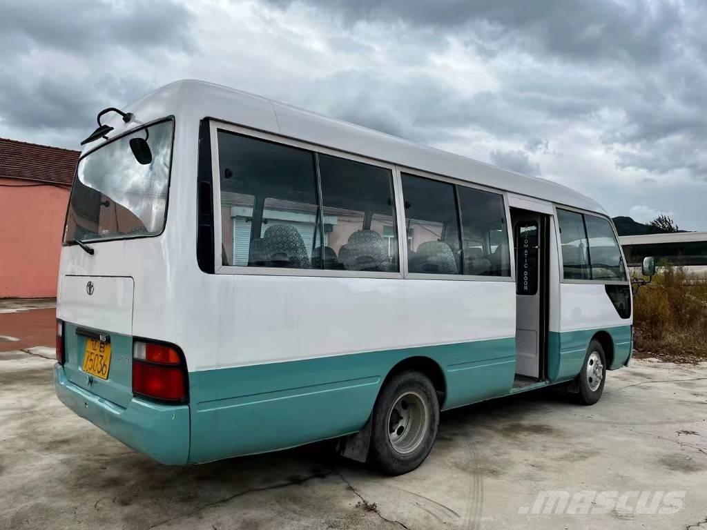 Toyota Coaster Bus حافلة صغيرة