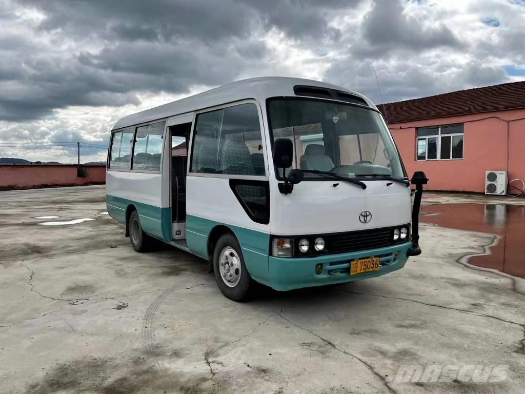 Toyota Coaster Bus حافلة صغيرة