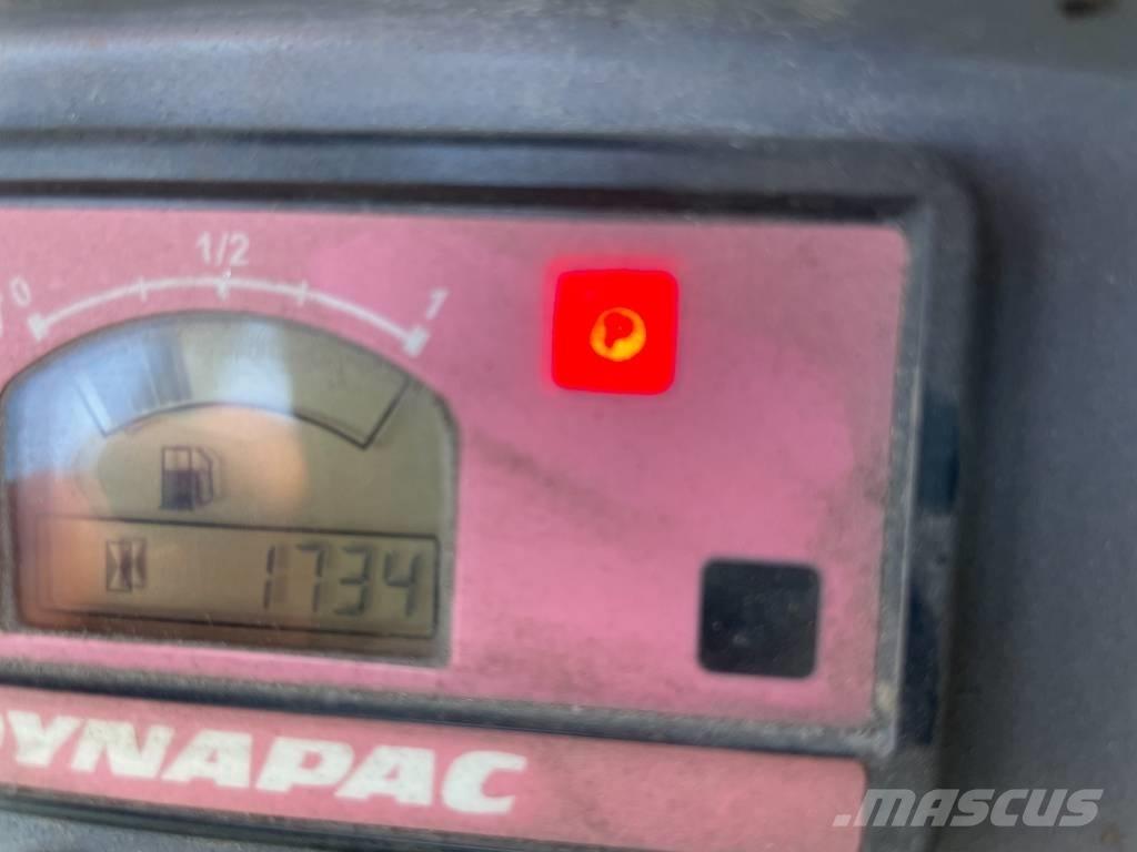 Dynapac CC1200 مداحل ثنائية الاسطوانة