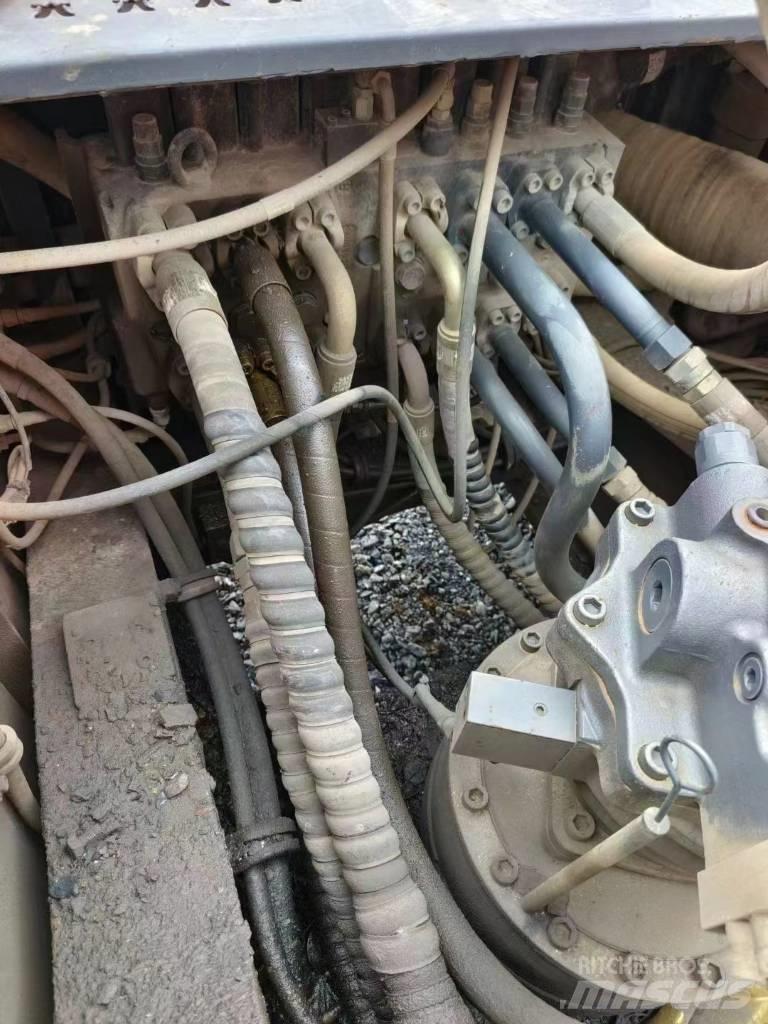 Doosan DX 340 حفارات زحافة