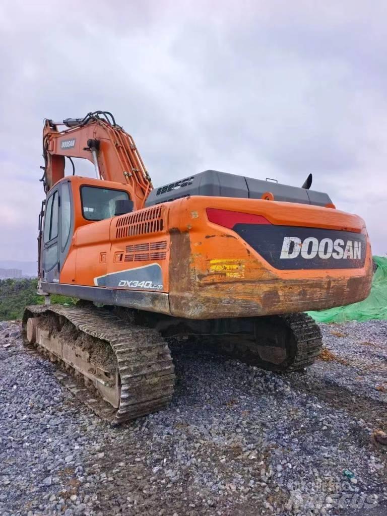 Doosan DX 340 حفارات زحافة