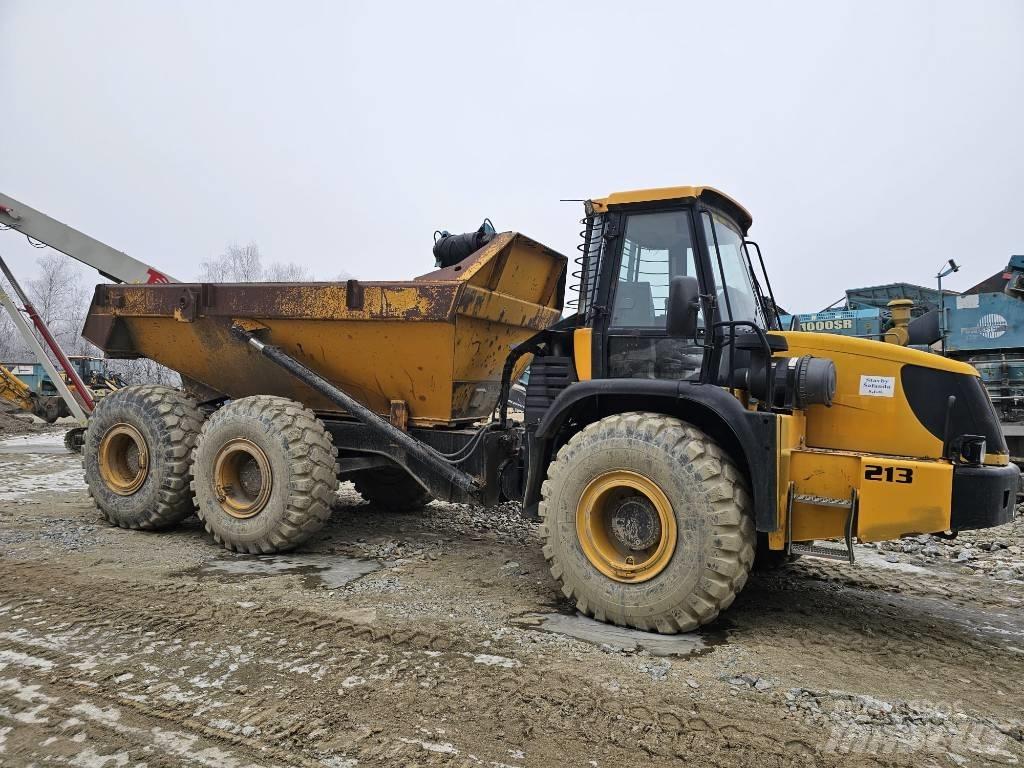 JCB 722 ساحبات مفصلية