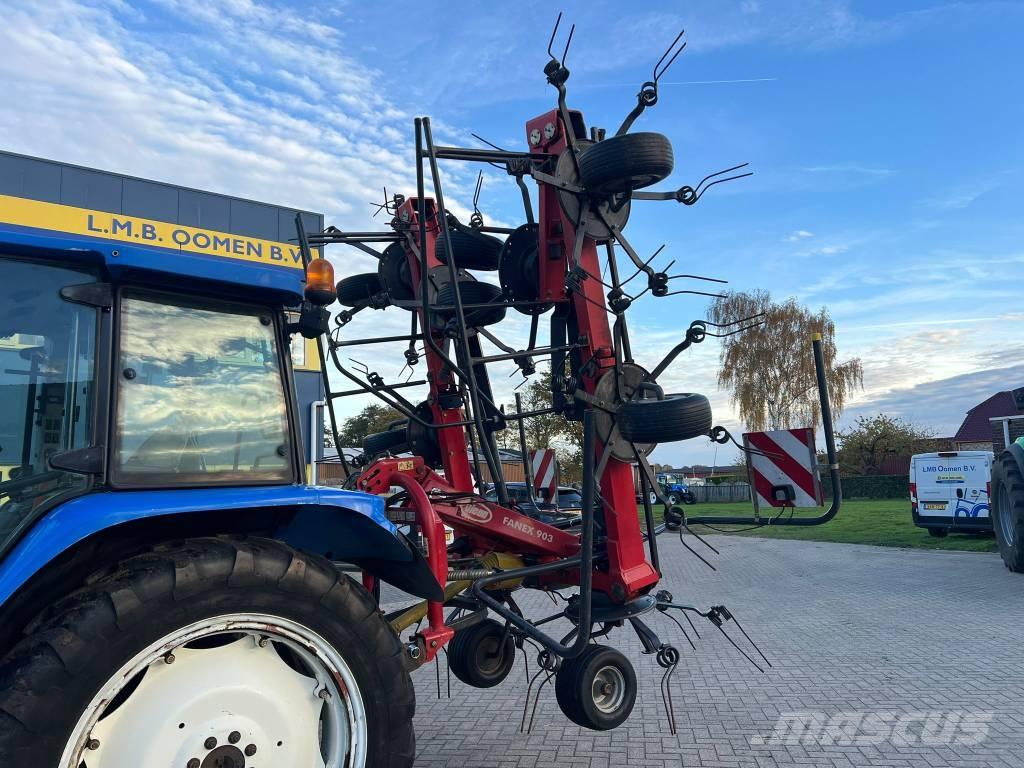 Vicon FANEX 903 مكابس وميبسات التبن