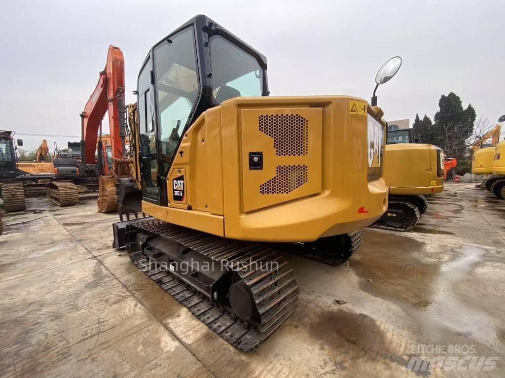 CAT 307,5 حفارات وسط 7 طن - 12 طن