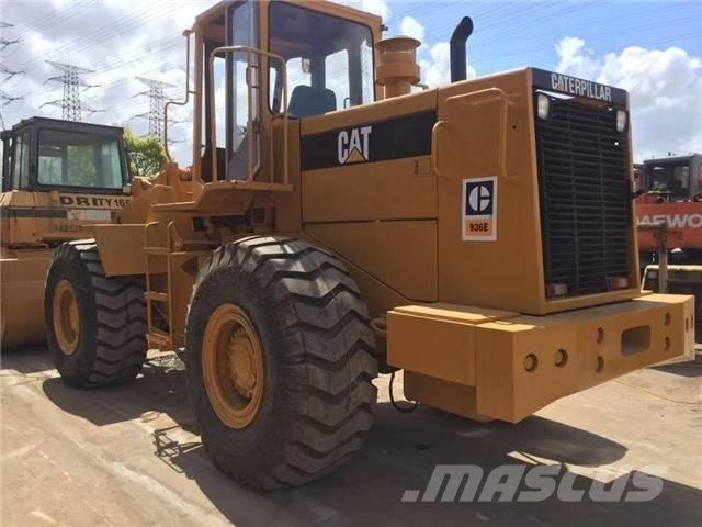 CAT 936 E لوادر بعجل