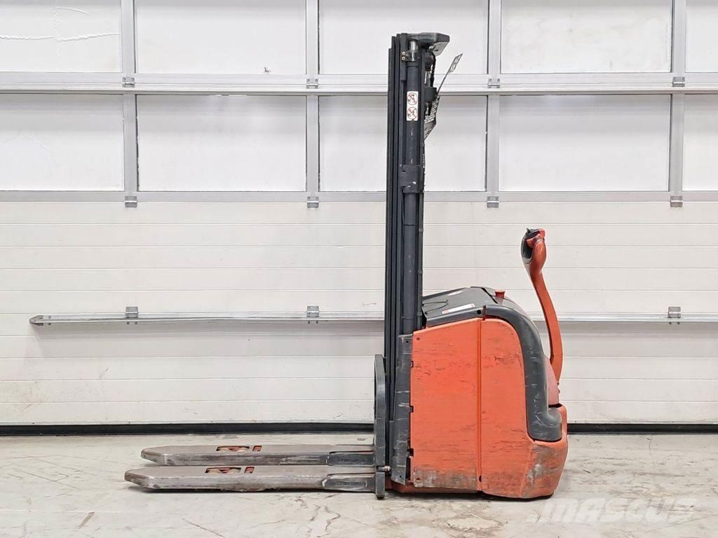 Linde L14 معدات التكديس الجوالة