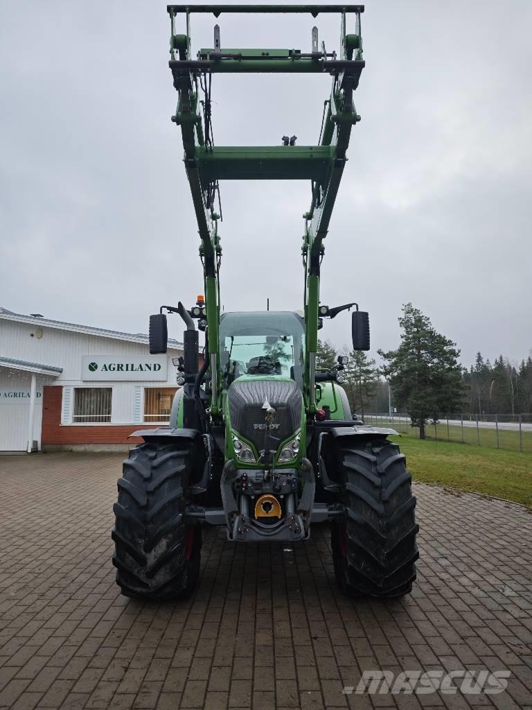 Fendt 724 Profi Plus الجرارات