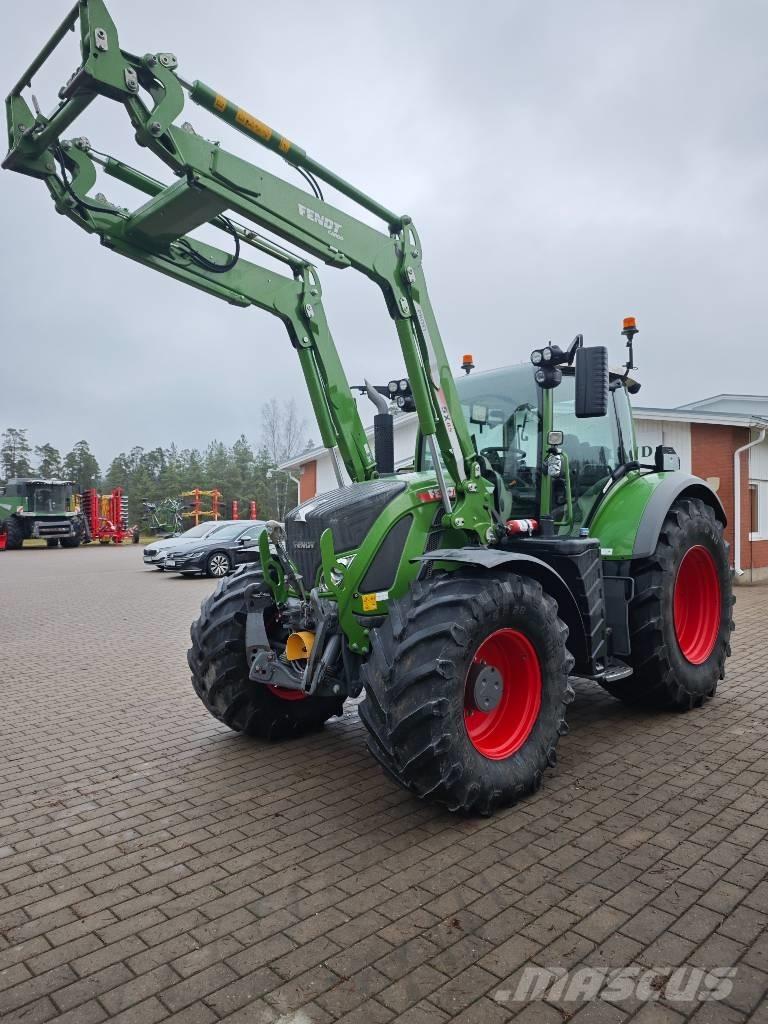 Fendt 724 Profi Plus الجرارات