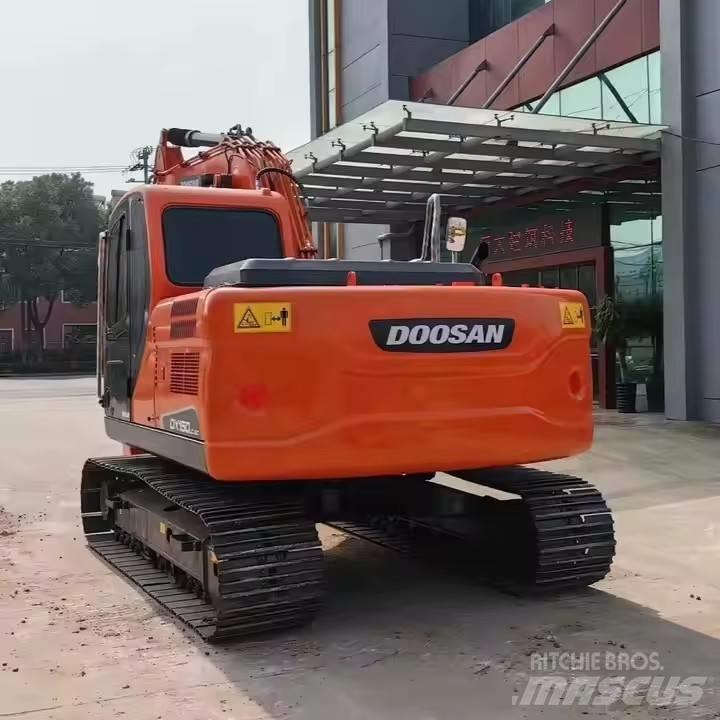 Doosan DX150LC-9C حفارات زحافة