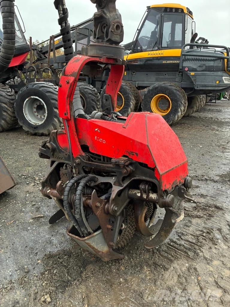 Komatsu 911.5 حصادات