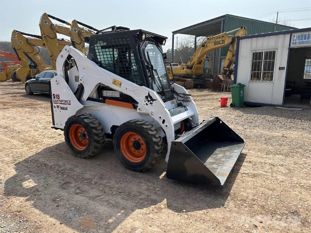 Bobcat S 18 لوادر انزلاقية التوجيه
