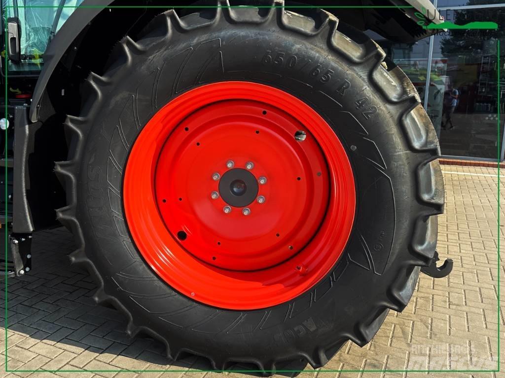 CLAAS AXION 810 HEXA الجرارات
