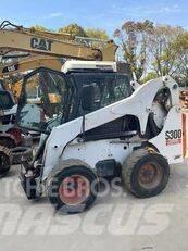 Bobcat S 300 لوادر انزلاقية التوجيه