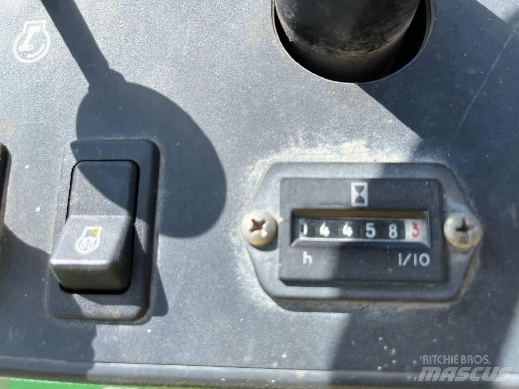 John Deere 2653 A ركوب الحشائش