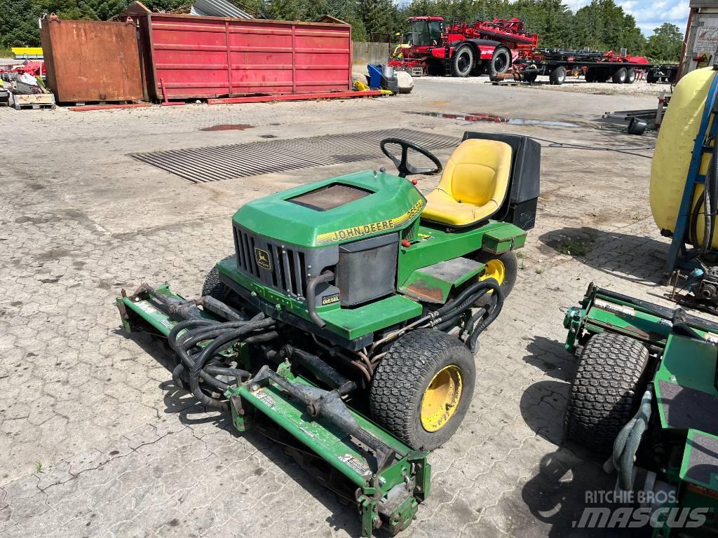 John Deere 2653 A ركوب الحشائش