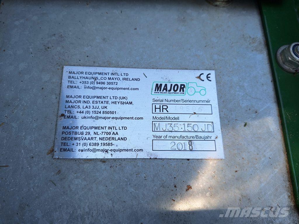 New Holland MC28 ركوب الحشائش