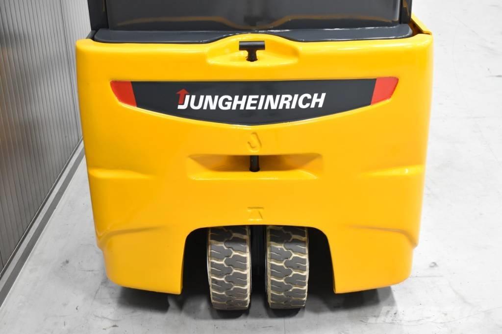 CAT 2ET3500 شاحنات ذات رافعات شوكية تعمل بالكهرباء