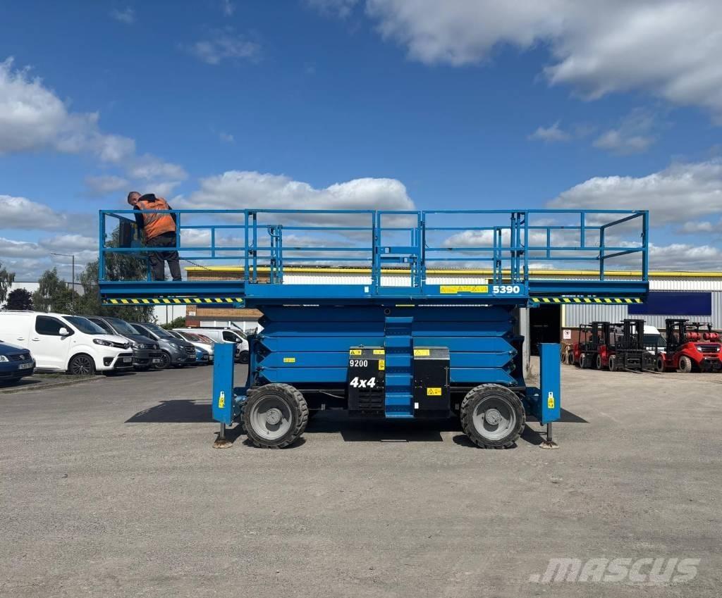 Genie GS 5390 RT رافعات مقصية الشكل