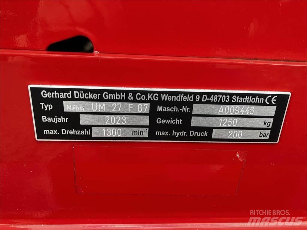 Dücker UM-27 جزازات وأغطية المراعي