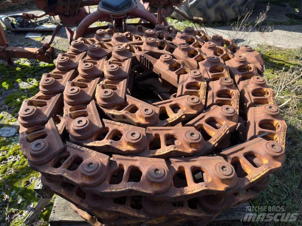 CAT D 6 R المسارات والسلاسل والهيكل السفلي