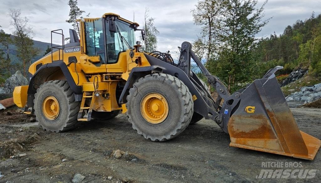 Volvo L 180 H لوادر بعجل