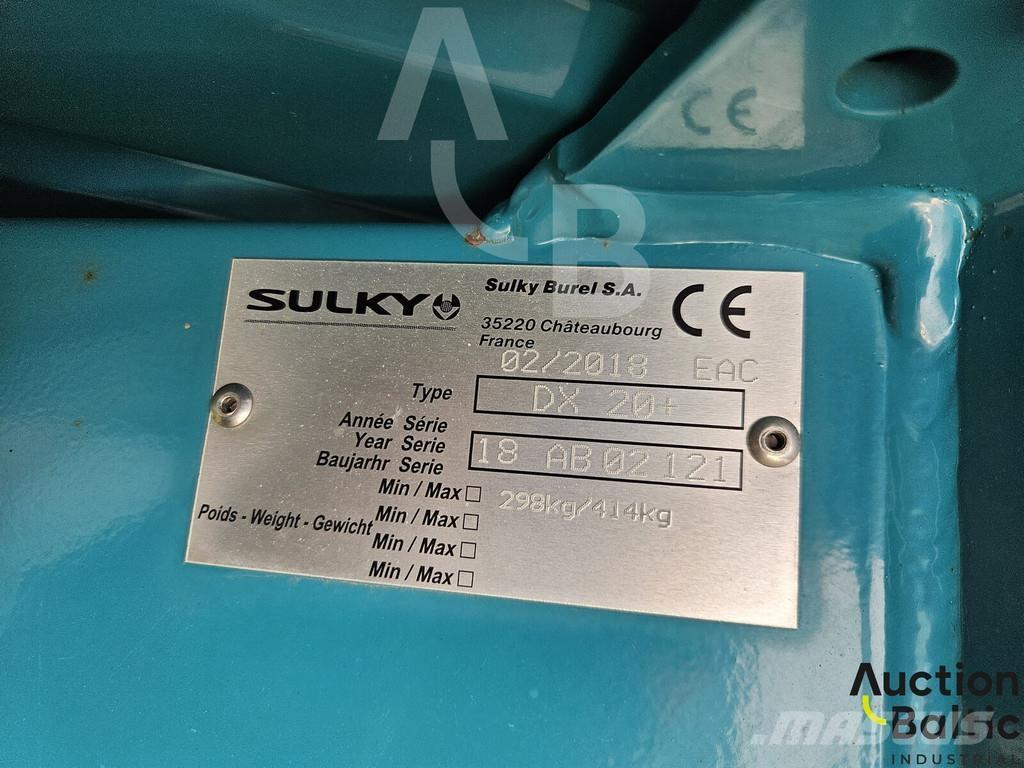 Sulky DX 20+ معدات فرد المواد المعدنية