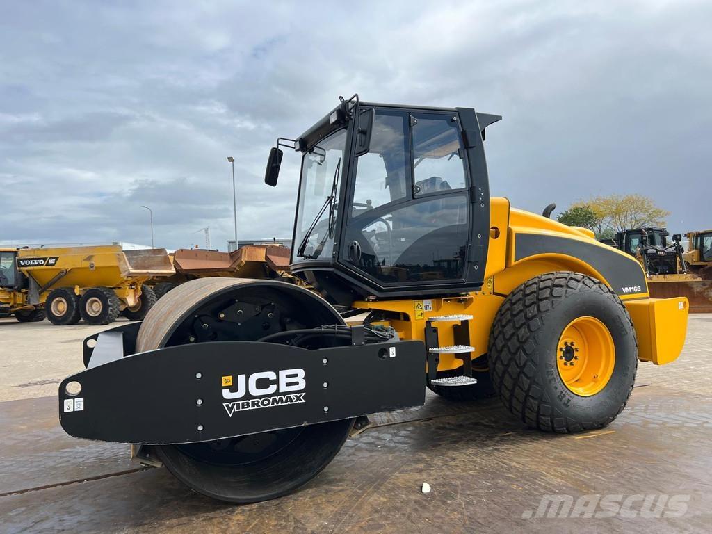 JCB VM166D مداحل أحادية الأسطوانة