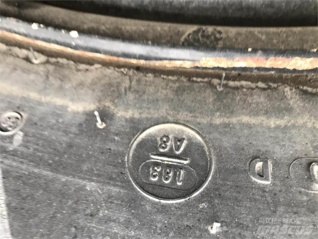 Mitas 680/80R42 الإطارات والعجلات والحافات