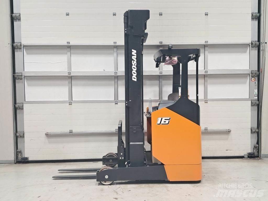 Doosan BR16JW-9 شاحنة مناولة